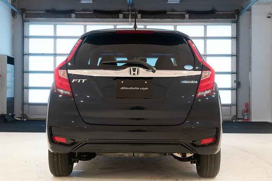  Honda Fit Modulo Style 2018 года  (JP) (фото 12 из 24)